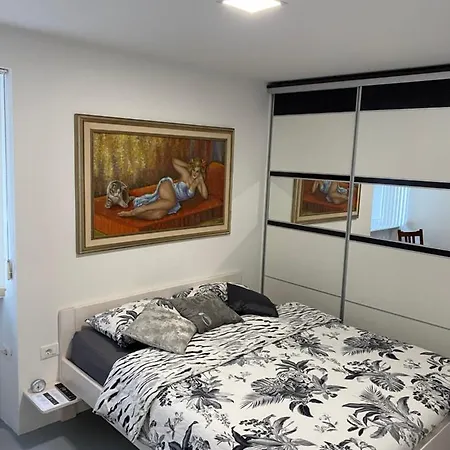 아파트 Apartma Sunrise *