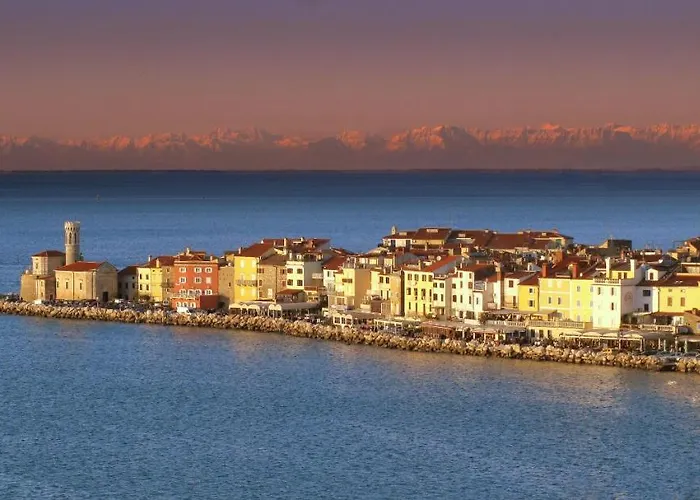 Apartma Sunrise פיראן