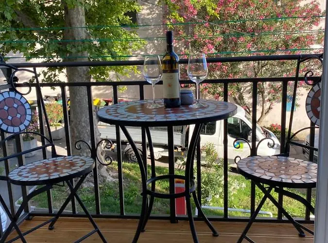 Apartma Sunrise דירה פיראן