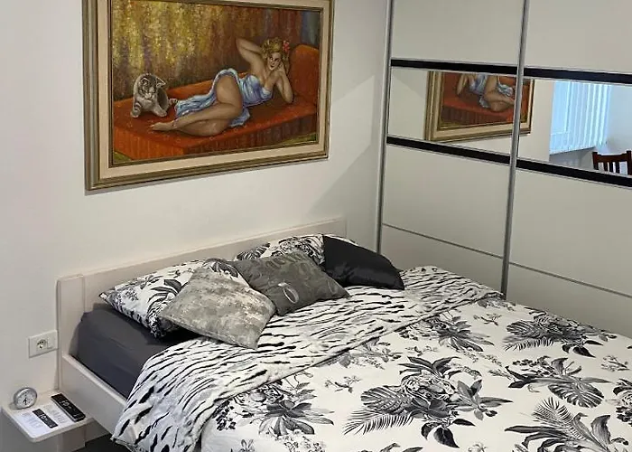 Apartma Sunrise דירה פיראן