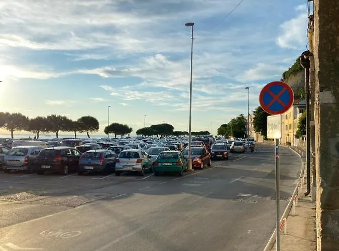 Apartma Sunrise פיראן