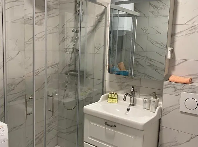 Apartma Sunrise דירה פיראן